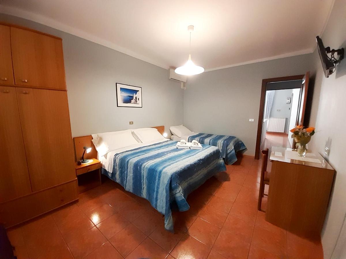Torino Central-- Rooms And Apartments - Alba Bagian luar foto