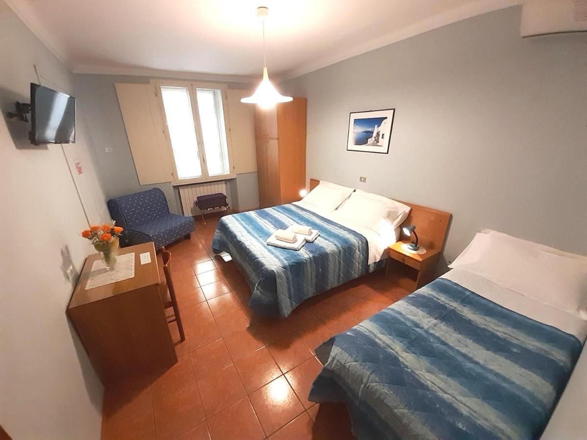 Torino Central-- Rooms And Apartments - Alba Bagian luar foto