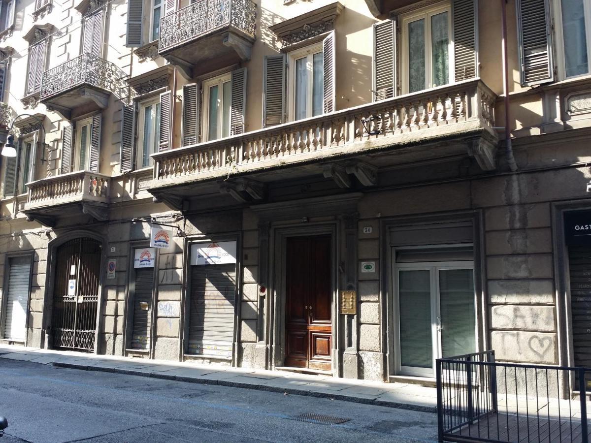 Torino Central-- Rooms And Apartments - Alba Bagian luar foto