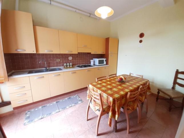 Torino Central-- Rooms And Apartments - Alba Bagian luar foto