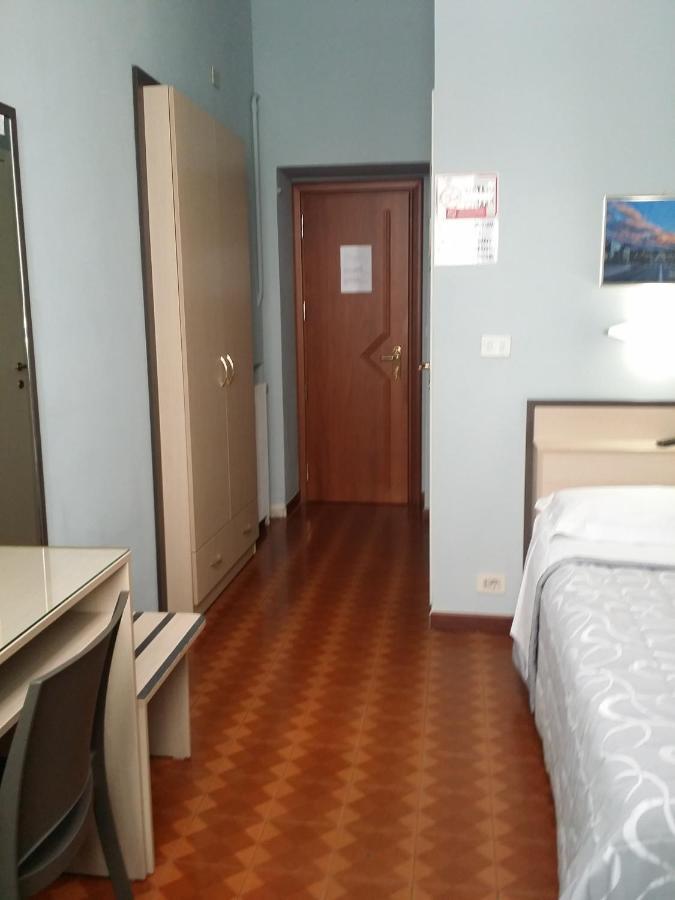 Torino Central-- Rooms And Apartments - Alba Bagian luar foto