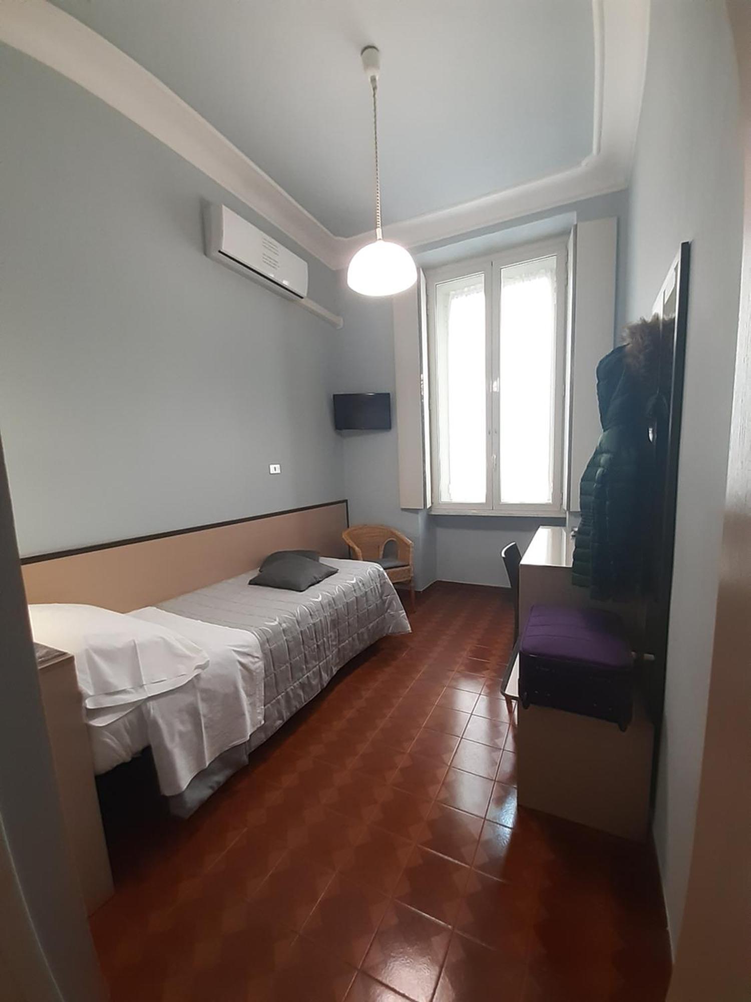 Torino Central-- Rooms And Apartments - Alba Bagian luar foto