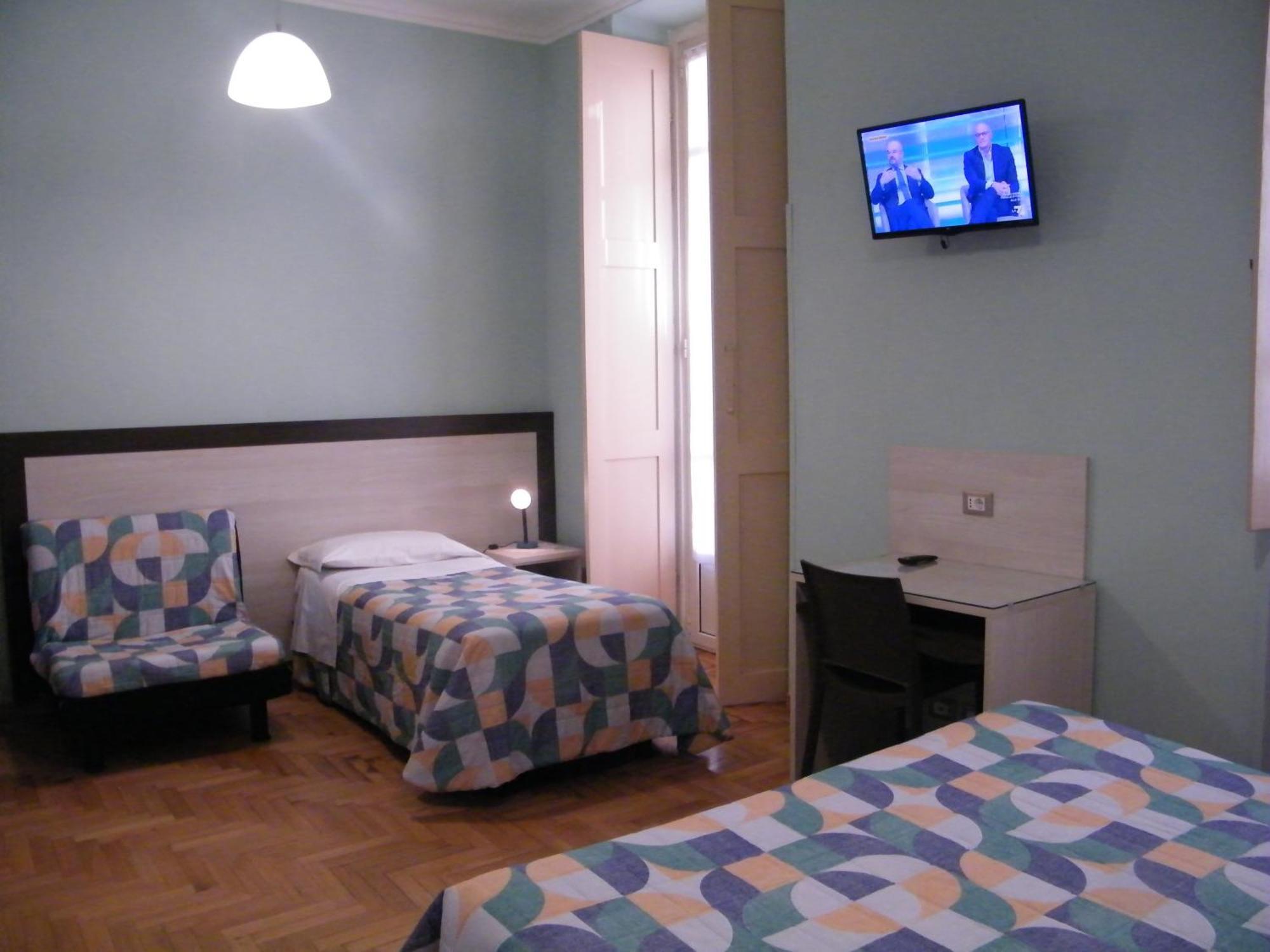 Torino Central-- Rooms And Apartments - Alba Bagian luar foto