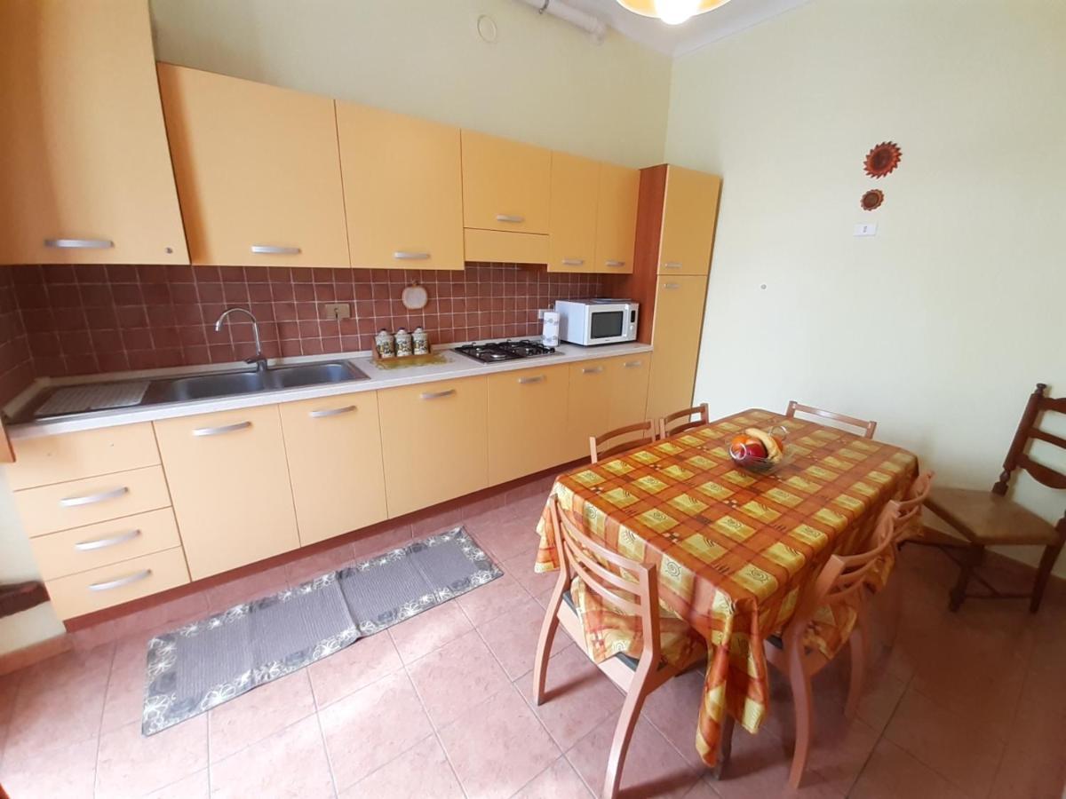 Torino Central-- Rooms And Apartments - Alba Bagian luar foto